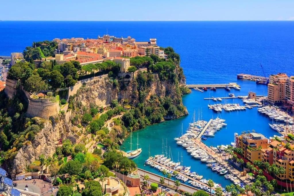 Loft Studio Avec Mezzanine, Limitrophe Monaco Roquebrune-Cap-Martin Luaran gambar