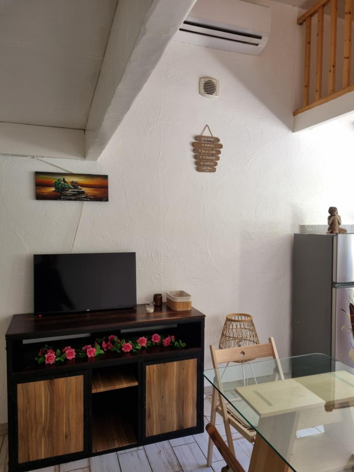 Loft Studio Avec Mezzanine, Limitrophe Monaco Roquebrune-Cap-Martin Luaran gambar
